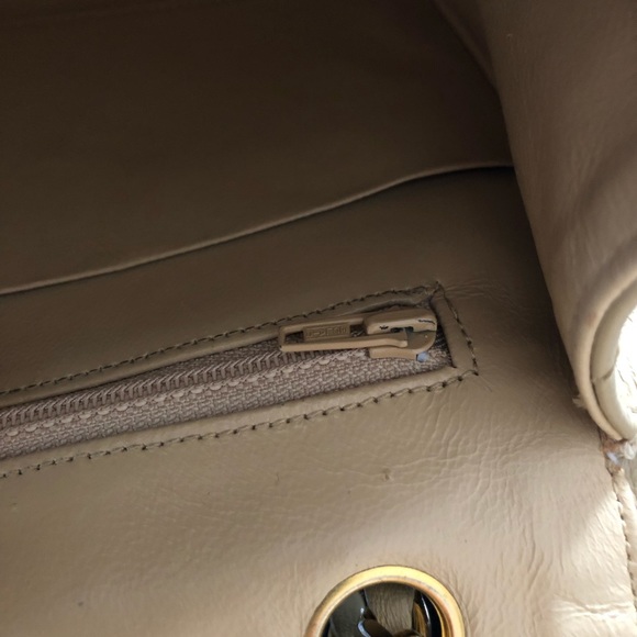 RARE Vintage CHANEL Full Flap Turnlock - INTERIOR - Picture 4 of 8